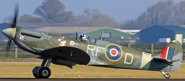 Supermarine Spitfire VB - AB910